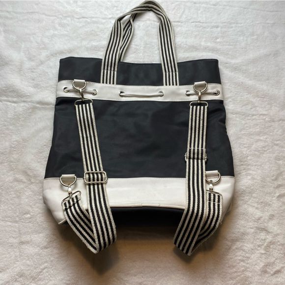 Mod Large Bucket Tote/Backpack Black and White main image 4